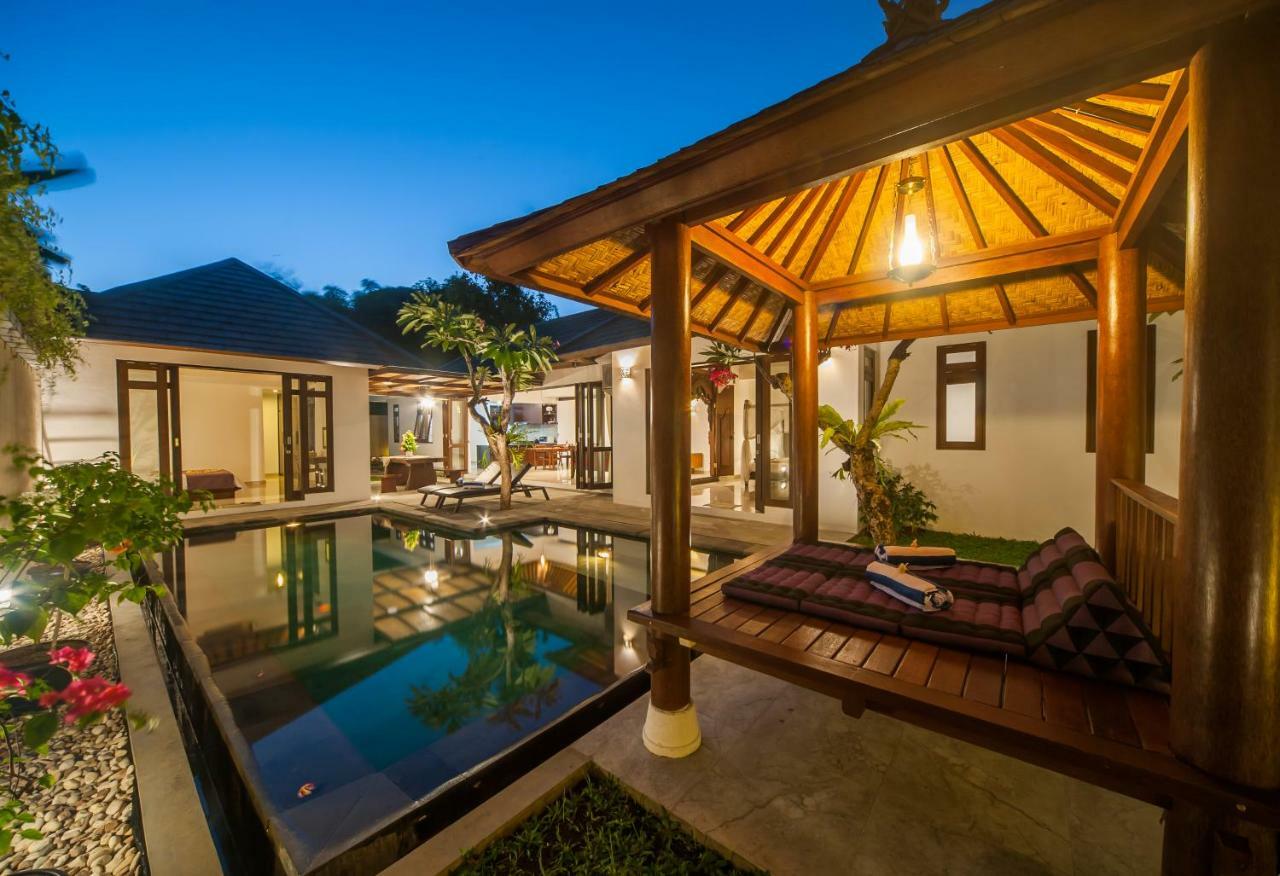 Turiya Villa Sanur Buitenkant foto