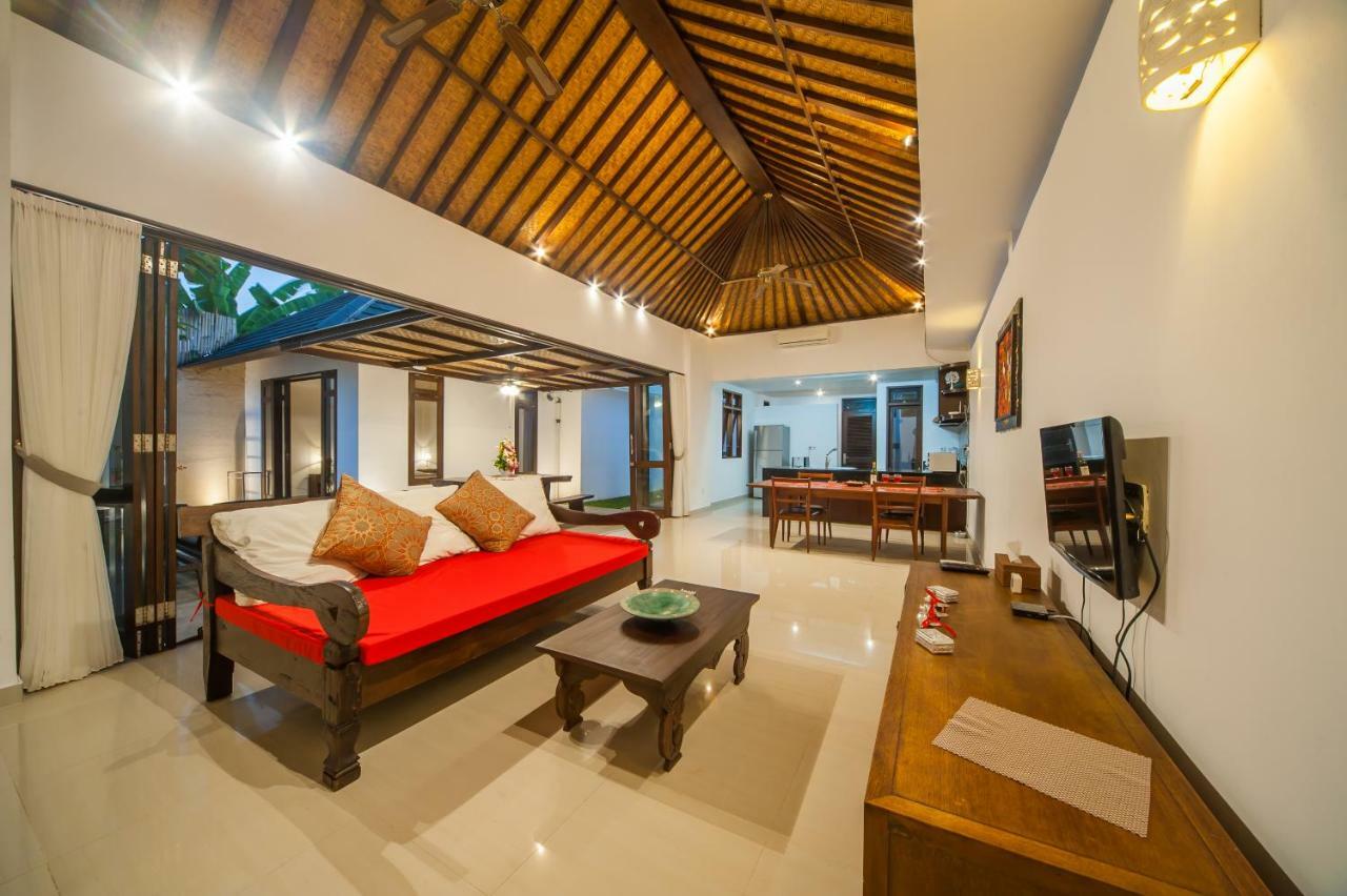 Turiya Villa Sanur Buitenkant foto