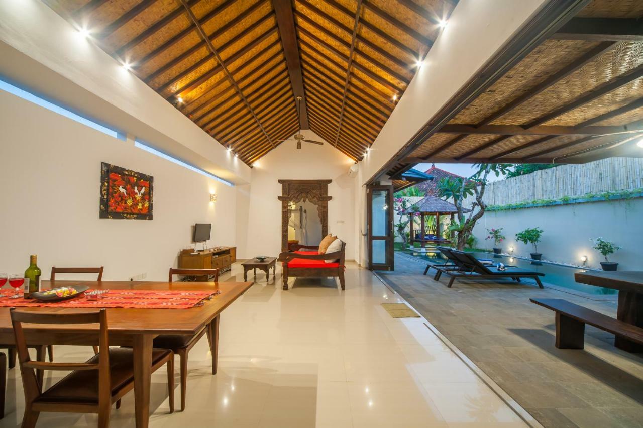 Turiya Villa Sanur Buitenkant foto