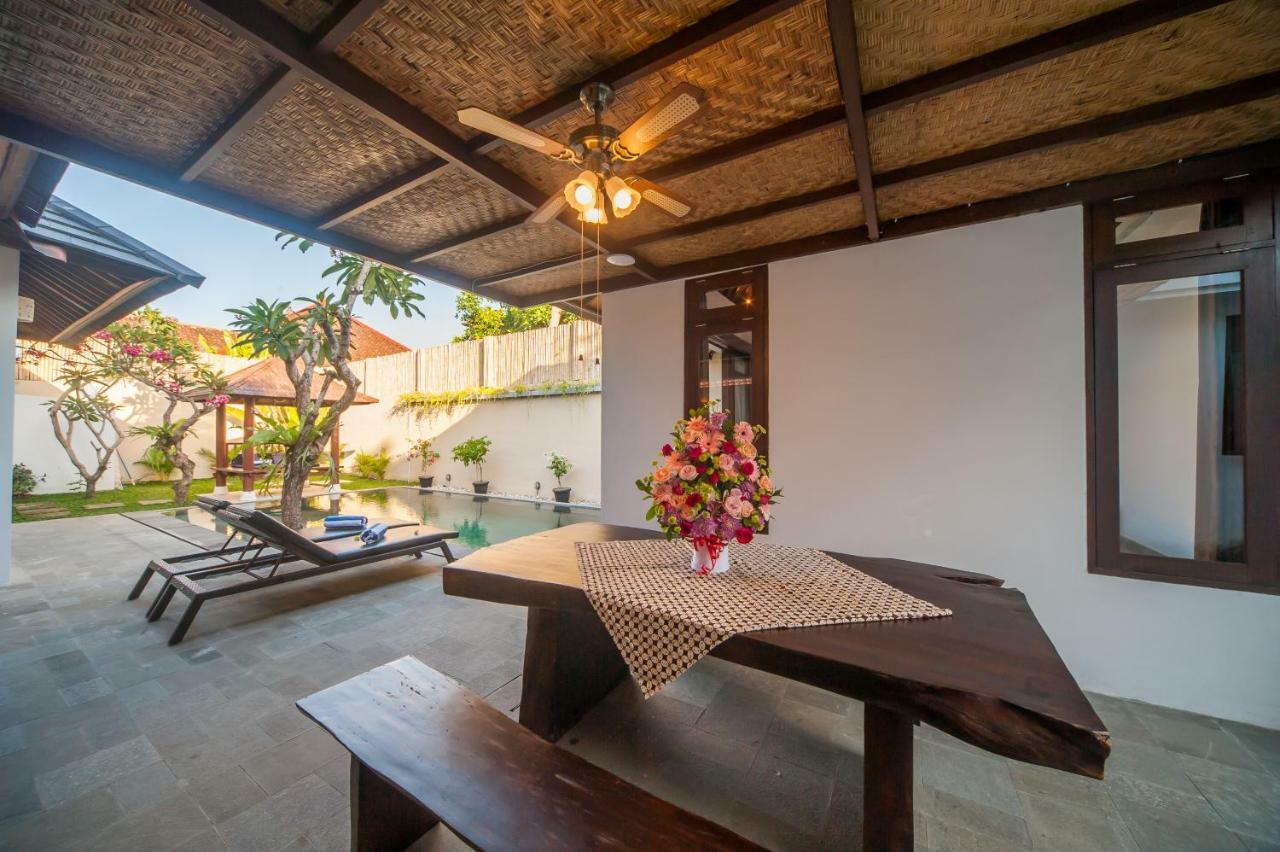 Turiya Villa Sanur Buitenkant foto