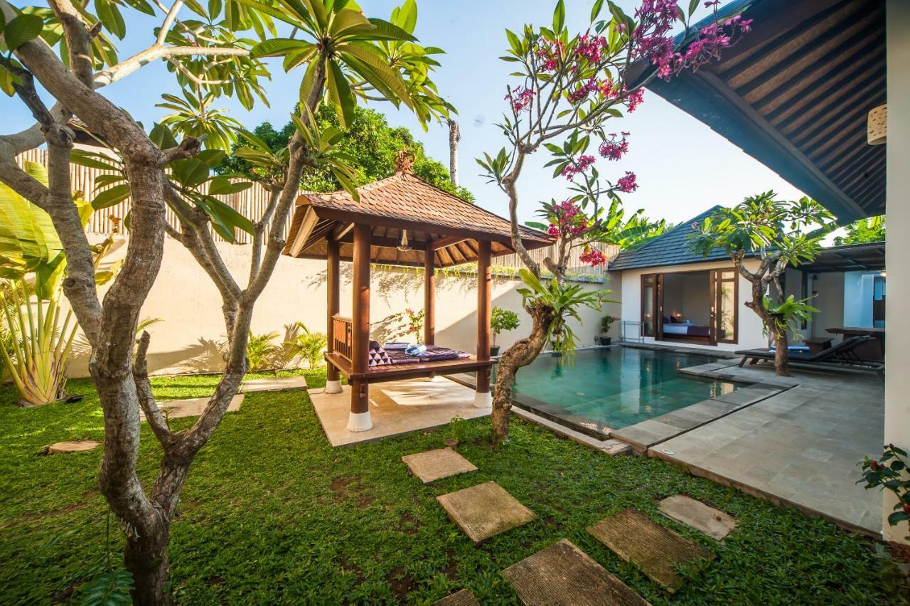 Turiya Villa Sanur Buitenkant foto
