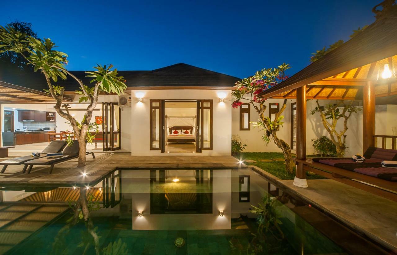 Turiya Villa Sanur Buitenkant foto